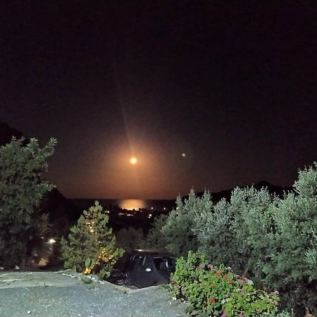 West Red Rock And View Leonidio Maisonette Studio المظهر الخارجي الصورة