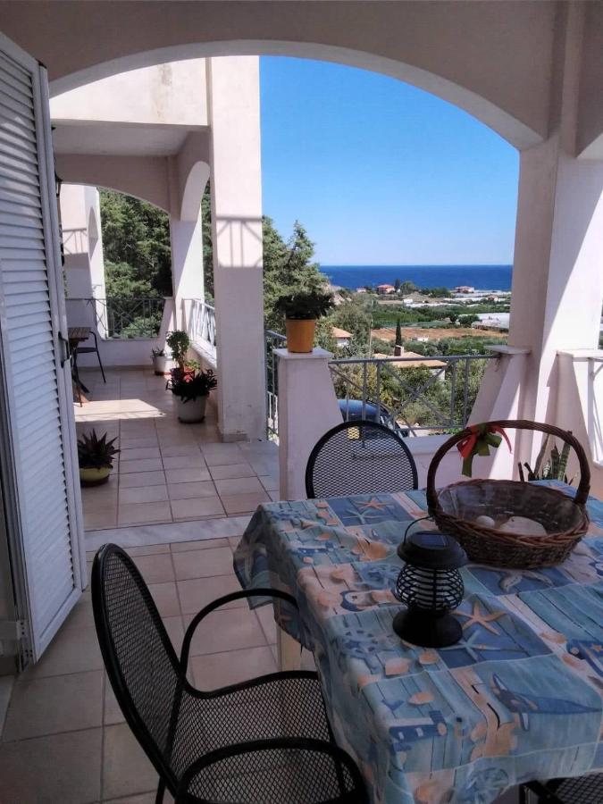 West Red Rock And View Leonidio Maisonette Studio المظهر الخارجي الصورة