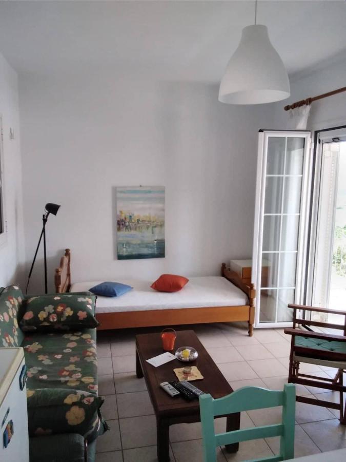 West Red Rock And View Leonidio Maisonette Studio المظهر الخارجي الصورة