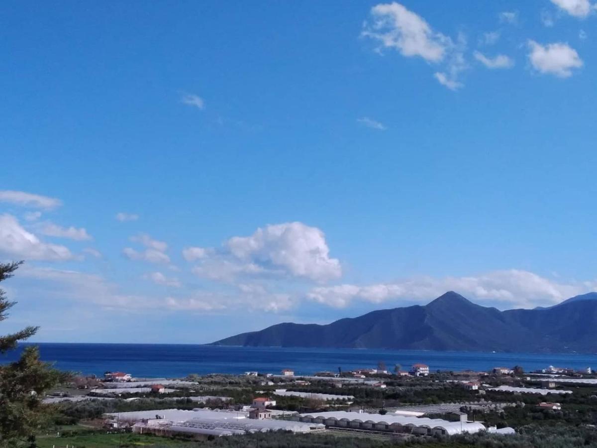 West Red Rock And View Leonidio Maisonette Studio المظهر الخارجي الصورة